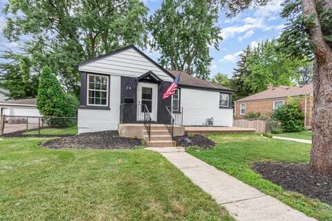 24 Hiawatha Drive, Clarendon Hills, IL 60514