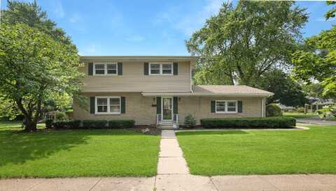 303 S 15th Street, Saint Charles, IL 60174