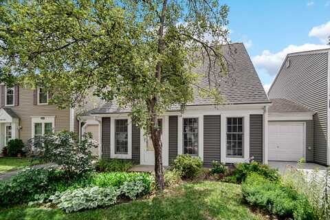 29w409 White Oak Drive, Warrenville, IL 60555