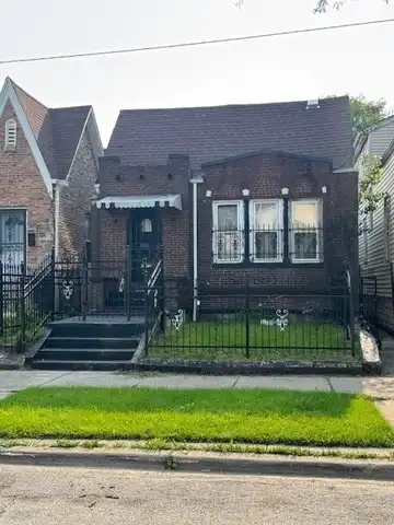 7203 S Winchester Avenue, Chicago, IL 60636