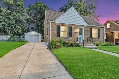 528 Sycamore Street, Sycamore, IL 60178