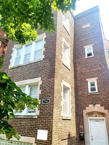 7741 S Yates Boulevard, Chicago, IL 60649