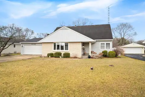3825 School Drive, Morris, IL 60450