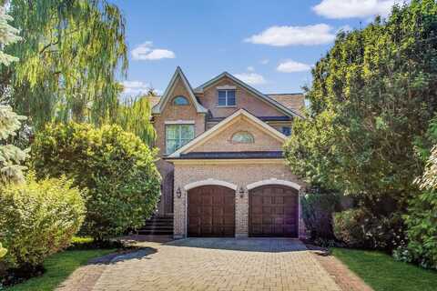901 Pontiac Road, Wilmette, IL 60091