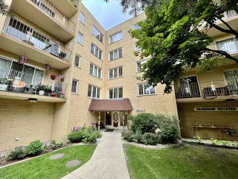 6400 W BELLE PLAINE Avenue, Chicago, IL 60634