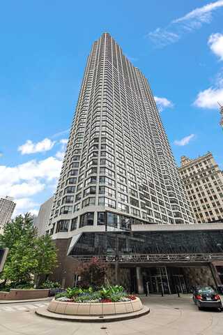 405 N Wabash Avenue, Chicago, IL 60611