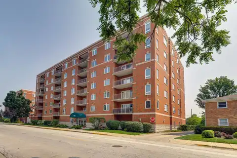 395 Graceland Avenue, Des Plaines, IL 60016