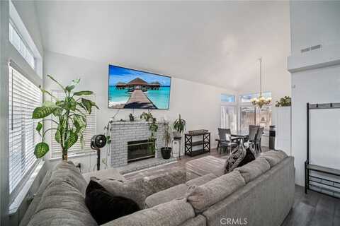 43534 11th Street East, Lancaster, CA 93535