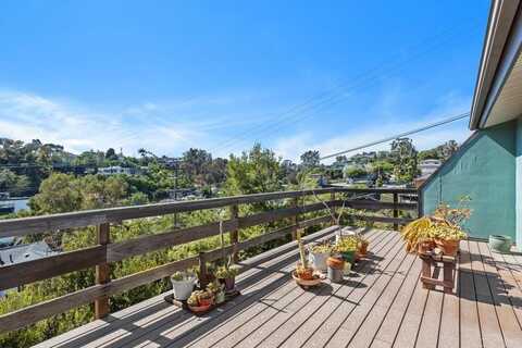 301 W Brookes Avenue, Bonsall, CA 92103