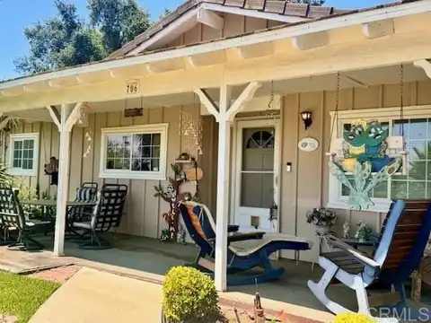 706 W Winterhaven Road, Fallbrook, CA 92028