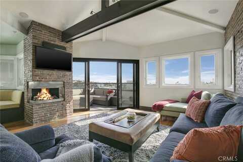405 15th Street, Manhattan Beach, CA 90266