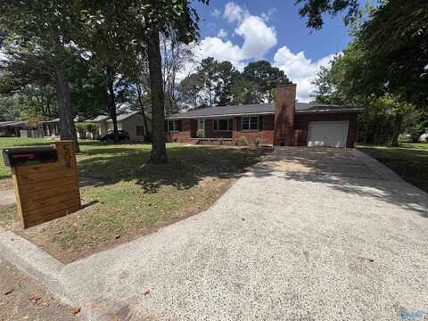 504 Betty Street SW, Decatur, AL 35601