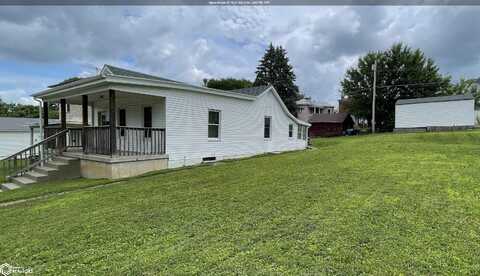 246 S 9th St, Burlington, IA 52601