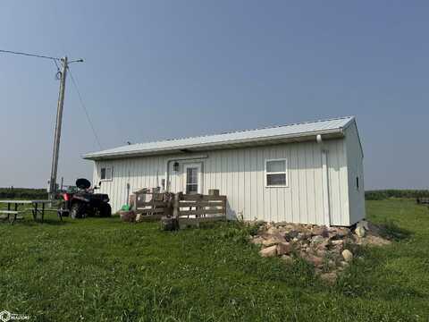2272 G Avenue, Garwin, IA 50632