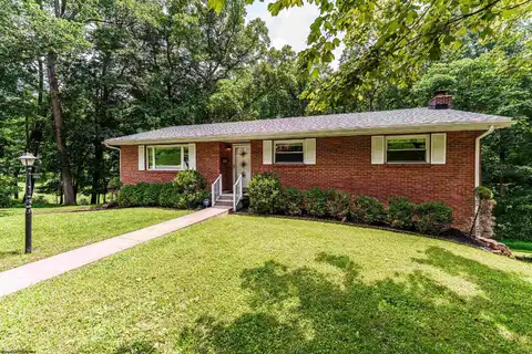 922 Henry Drive, Fairmont, WV 26554