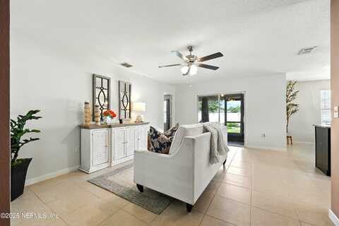 8648 LAKE GEORGE Circle E, Macclenny, FL 32063