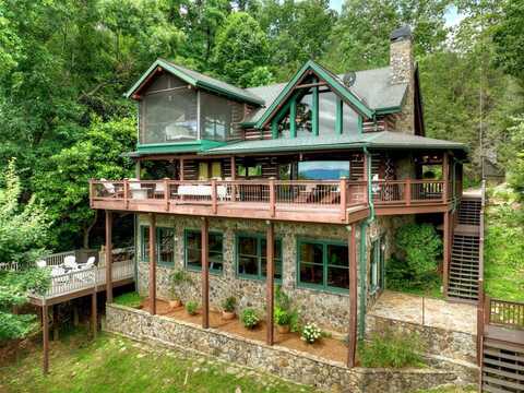 857 Lakeview Drive, Blue Ridge, GA 30513