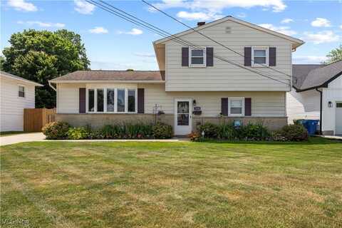 7520 Goldenrod Drive, Mentor-On-The-Lake, OH 44060