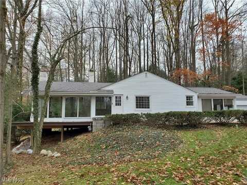 11706 Sycamore Road, Chardon, OH 44024