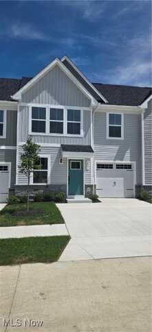 1845 Shank Drive, Akron, OH 44313