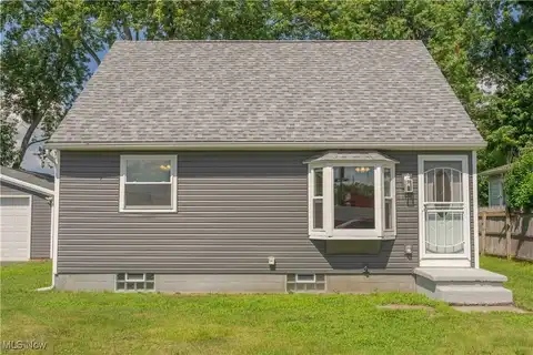 864 Argonne Avenue, Akron, OH 44310