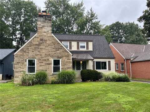 2311 S Belvoir Boulevard, University Heights, OH 44118