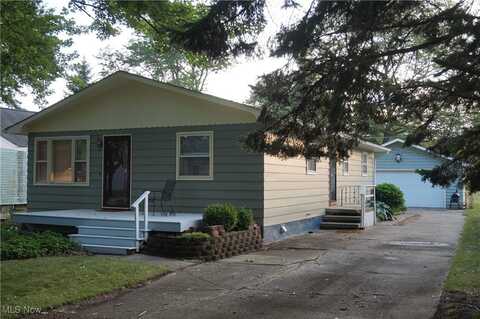 1037 Elk Drive, Ashtabula, OH 44004