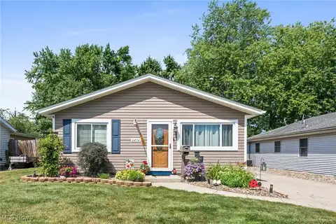 6456 Edgehurst Drive, Brook Park, OH 44142