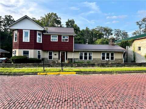 67 W Main Street, Adena, OH 43901
