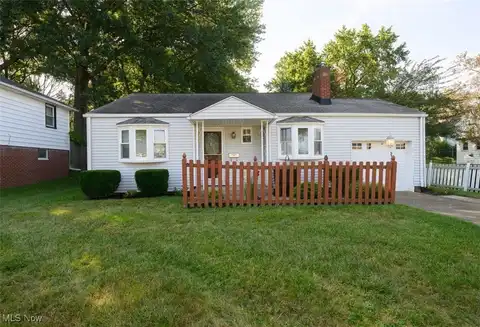 817 Milburn Road NE, Massillon, OH 44646