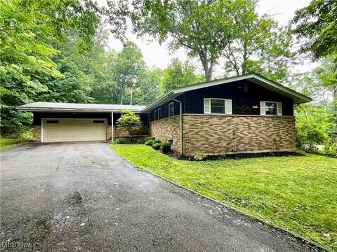 2300 River Road, Willoughby Hills, OH 44094