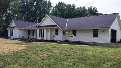 16200 St Rt 83, Grafton, OH 44044