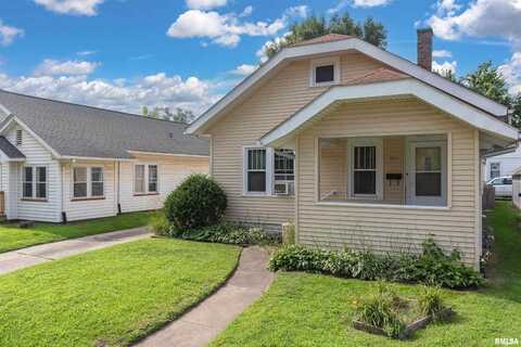 930 21ST Avenue, Rock Island, IL 61201