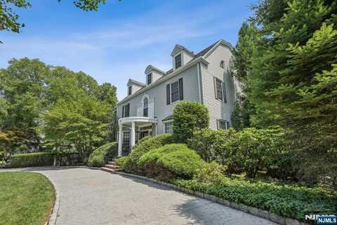 191 Hillside Avenue, Englewood, NJ 07631