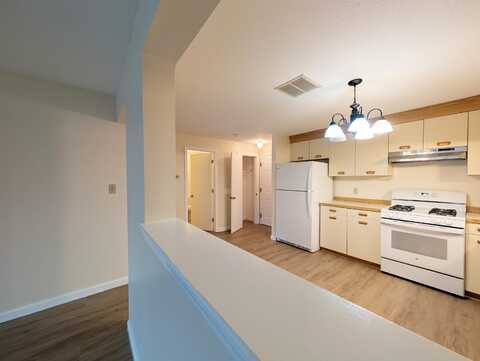 3 Roedean Drive, Nashua, NH 03063