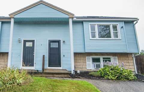 3R Little John Court, Derry, NH 03038