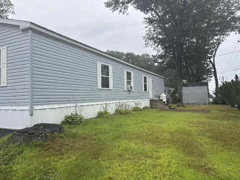 139 Rockingham Road, Derry, NH 03038
