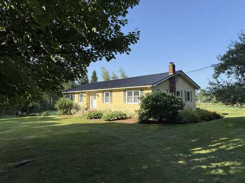 1028 Derby Pond Road, Derby, VT 05829