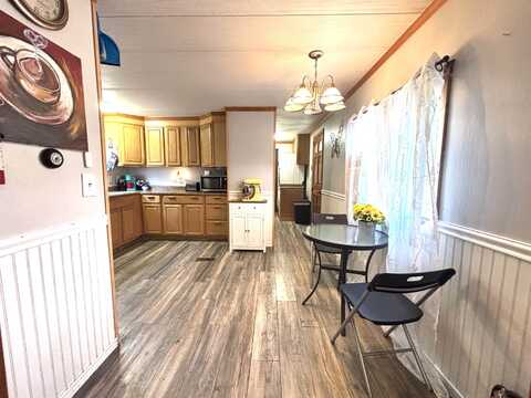 31 Beatrice Street, Danville, NH 03819