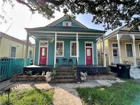 227 BROADWAY Street, New Orleans, LA 70118