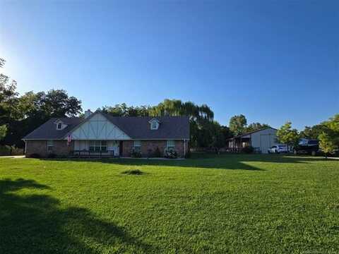 880 N Woodview Drive, Skiatook, OK 74070
