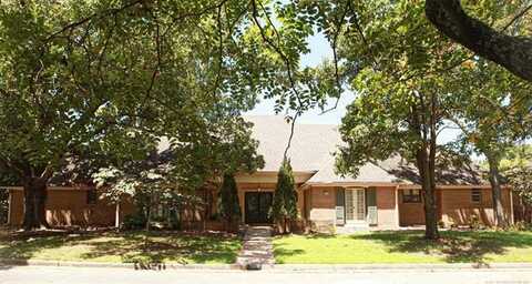 3106 S Delaware Place, Tulsa, OK 74105