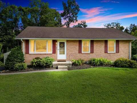 2318 Plateau Drive, Christiansburg, VA 24073