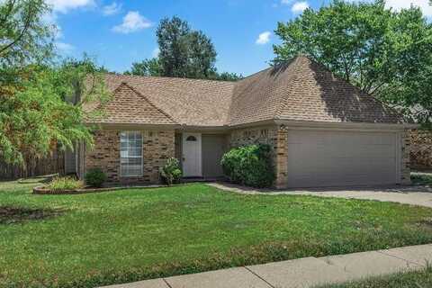 1708 Woodhollow Drive, Euless, TX 76039