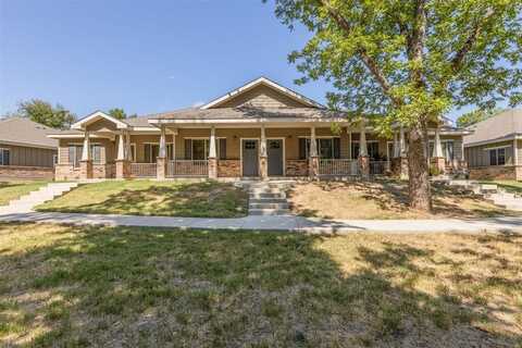511 E Akard Street, Weatherford, TX 76086