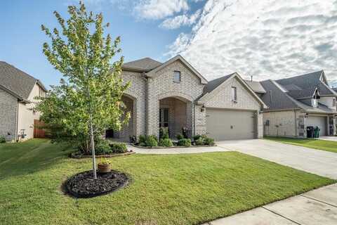 2900 Emerald Trace Drive, Denton, TX 76226