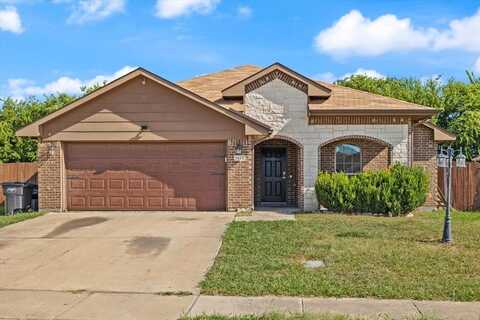 3117 Royal Crest Drive, Fort Worth, TX 76140