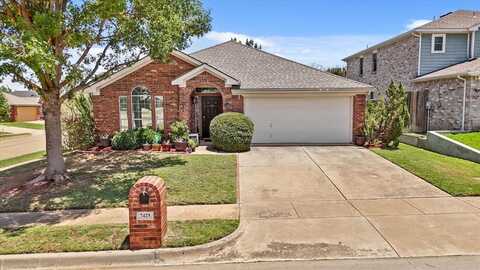 7425 Grass Valley Trail, Fort Worth, TX 76123