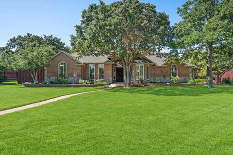 918 Shady Creek Drive, Kennedale, TX 76060