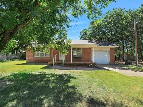 404 Selma Road, Bowie, TX 76230